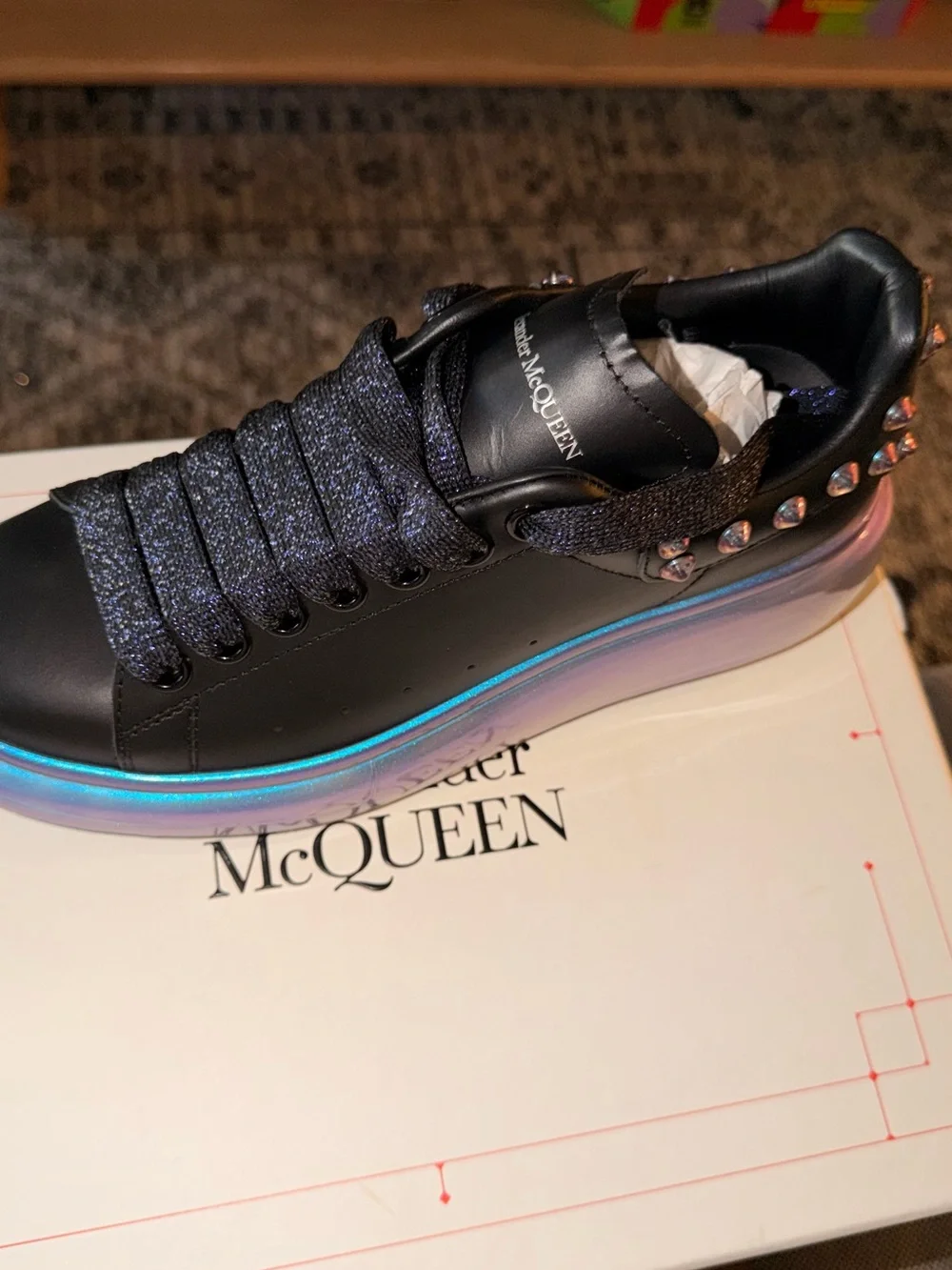 NWT Alexander McQueen Sneakers Oversized Iridescent Black